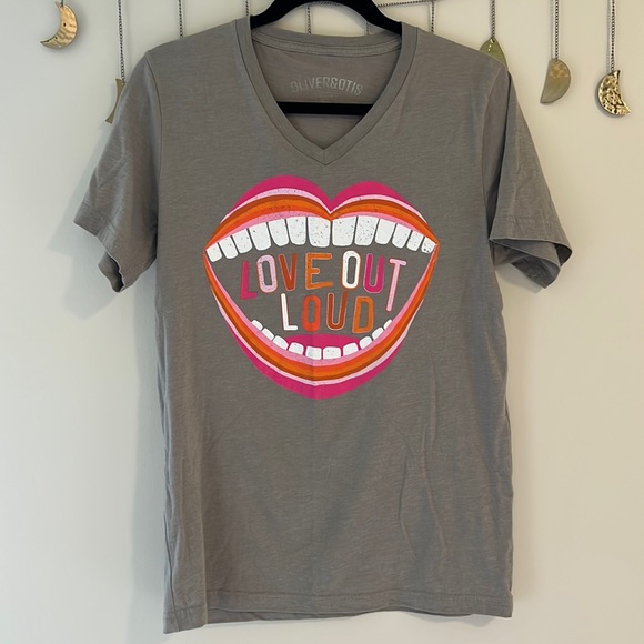 Tee - Picture 1 of 4